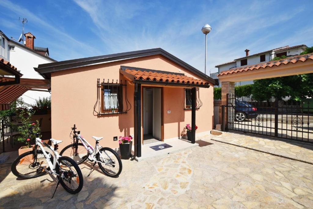 Deluxe Apartment Nono- Anex Building Porec Exterior photo